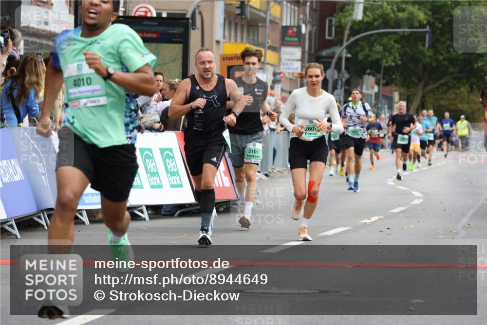 21.09.2025 - PSD Bank Halbmarathon Strokosch-Dieckow http://msf.ph/oto/8944649 21.09.2025 11:49:22 Ziel 1257, 1356, 2010, 2101, 2322, 2463, 2607, 2737, 2830, 3376, 3896, 4010 meine-sportfotos.de