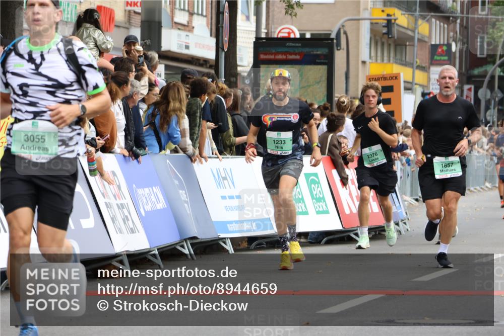 21.09.2025 - PSD Bank Halbmarathon Strokosch-Dieckow http://msf.ph/oto/8944659 21.09.2025 11:49:33 Ziel 1233, 1657, 2101, 2322, 2376, 2589, 2607, 3055 meine-sportfotos.de