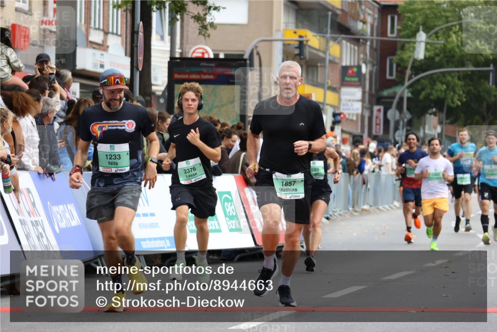 21.09.2025 - PSD Bank Halbmarathon Strokosch-Dieckow http://msf.ph/oto/8944663 21.09.2025 11:49:34 Ziel 1233, 1657, 2101, 2322, 2376, 2589, 2607, 3055 meine-sportfotos.de