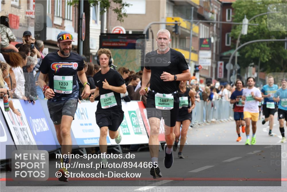 21.09.2025 - PSD Bank Halbmarathon Strokosch-Dieckow http://msf.ph/oto/8944665 21.09.2025 11:49:34 Ziel 1233, 1657, 2101, 2322, 2376, 2589, 2607, 3055 meine-sportfotos.de