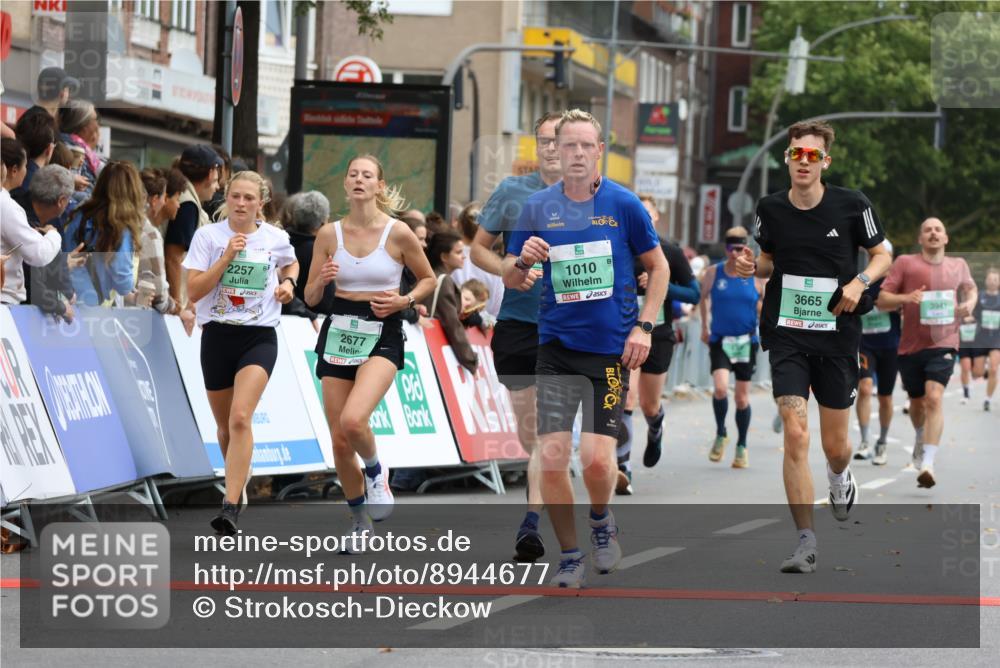 21.09.2025 - PSD Bank Halbmarathon Strokosch-Dieckow http://msf.ph/oto/8944677 21.09.2025 11:49:50 Ziel 1010, 1221, 2056, 2065, 2181, 2257, 2362, 2462, 2527, 2677, 3086, 3665, 3941 meine-sportfotos.de