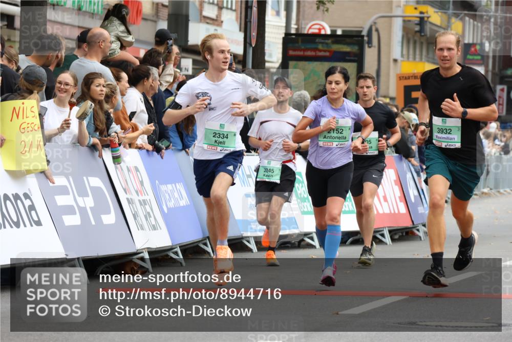 21.09.2025 - PSD Bank Halbmarathon Strokosch-Dieckow http://msf.ph/oto/8944716 21.09.2025 11:50:13 Ziel 1059, 1086, 1580, 2060, 2152, 2205, 2245, 2334, 2387, 2414, 2455, 3932, 4002 meine-sportfotos.de