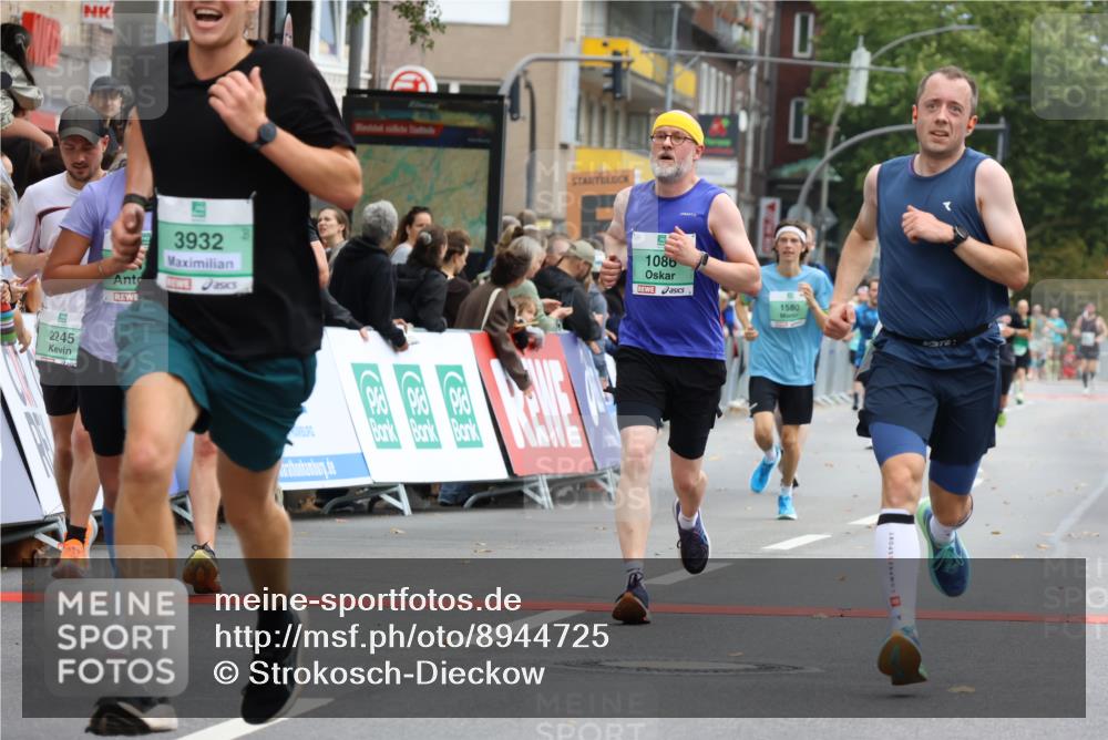 21.09.2025 - PSD Bank Halbmarathon Strokosch-Dieckow http://msf.ph/oto/8944725 21.09.2025 11:50:15 Ziel 1059, 1086, 1580, 2060, 2152, 2205, 2245, 2334, 2387, 2414, 2455, 2571, 3932 meine-sportfotos.de
