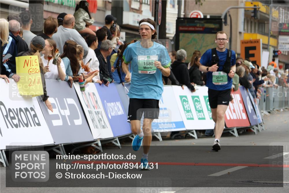 21.09.2025 - PSD Bank Halbmarathon Strokosch-Dieckow http://msf.ph/oto/8944731 21.09.2025 11:50:19 Ziel 1086, 1580, 2152, 2205, 2245, 2334, 2455, 2571, 3932 meine-sportfotos.de