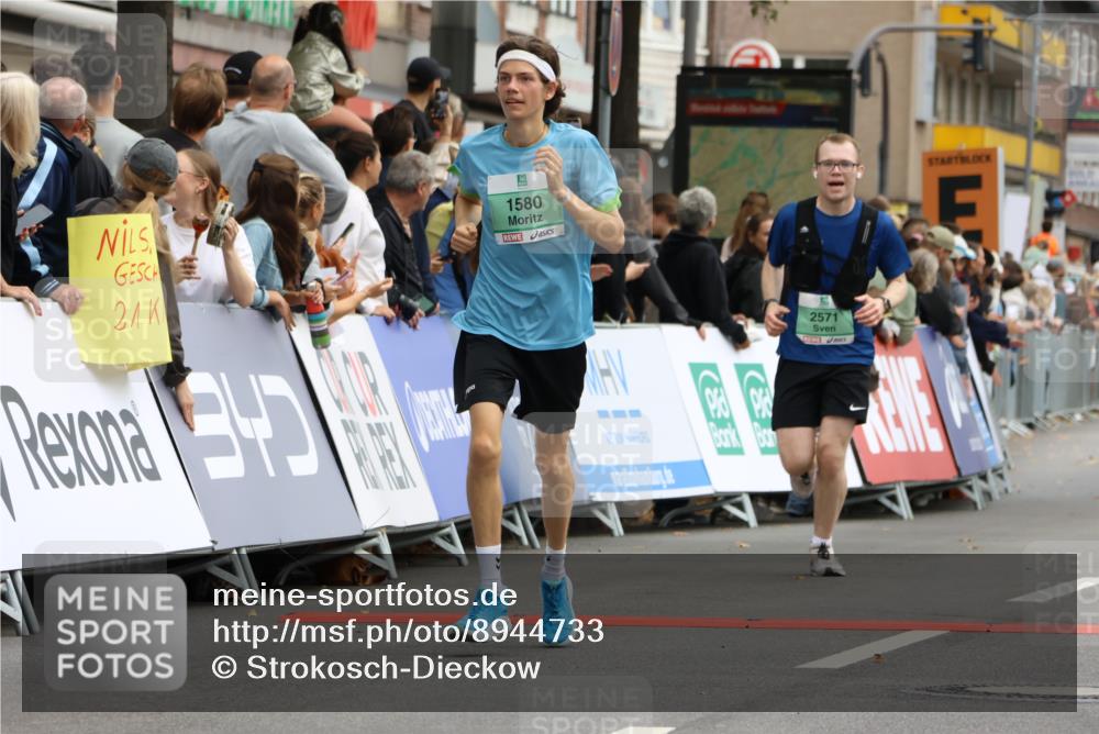 21.09.2025 - PSD Bank Halbmarathon Strokosch-Dieckow http://msf.ph/oto/8944733 21.09.2025 11:50:20 Ziel 1086, 1580, 2152, 2205, 2245, 2334, 2455, 2571, 3932, 3937 meine-sportfotos.de