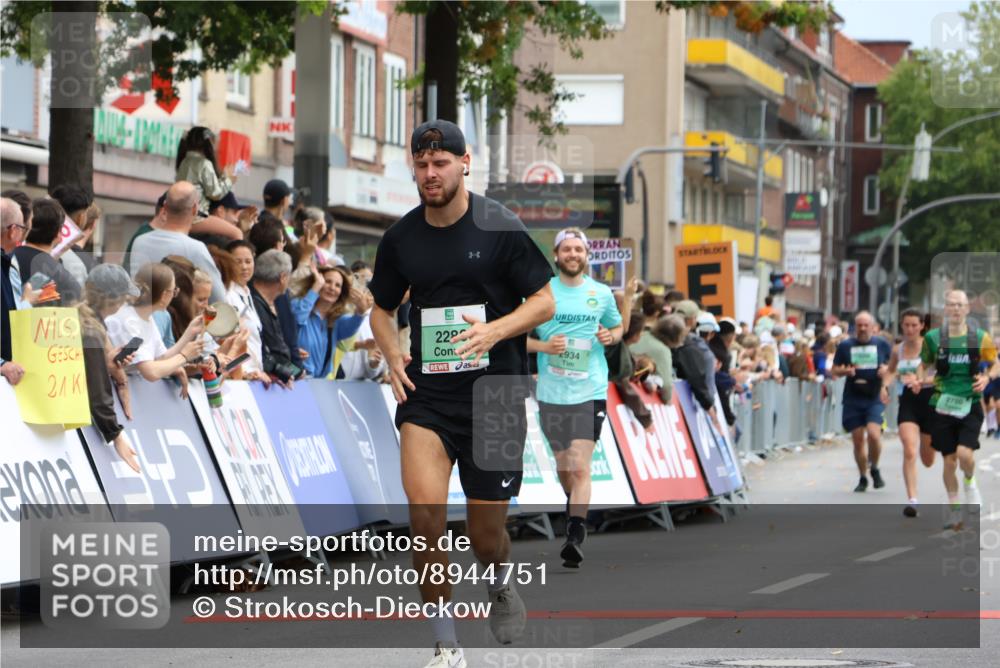 21.09.2025 - PSD Bank Halbmarathon Strokosch-Dieckow http://msf.ph/oto/8944751 21.09.2025 11:50:35 Ziel 1231, 2172, 2280, 2572, 2750, 2811, 2934, 3937 meine-sportfotos.de