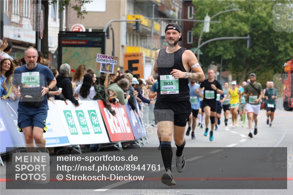 21.09.2025 - PSD Bank Halbmarathon Strokosch-Dieckow http://msf.ph/oto/8944761 21.09.2025 11:50:44 Ziel 2172, 2177, 2280, 2298, 2559, 2750, 2934, 3935 meine-sportfotos.de