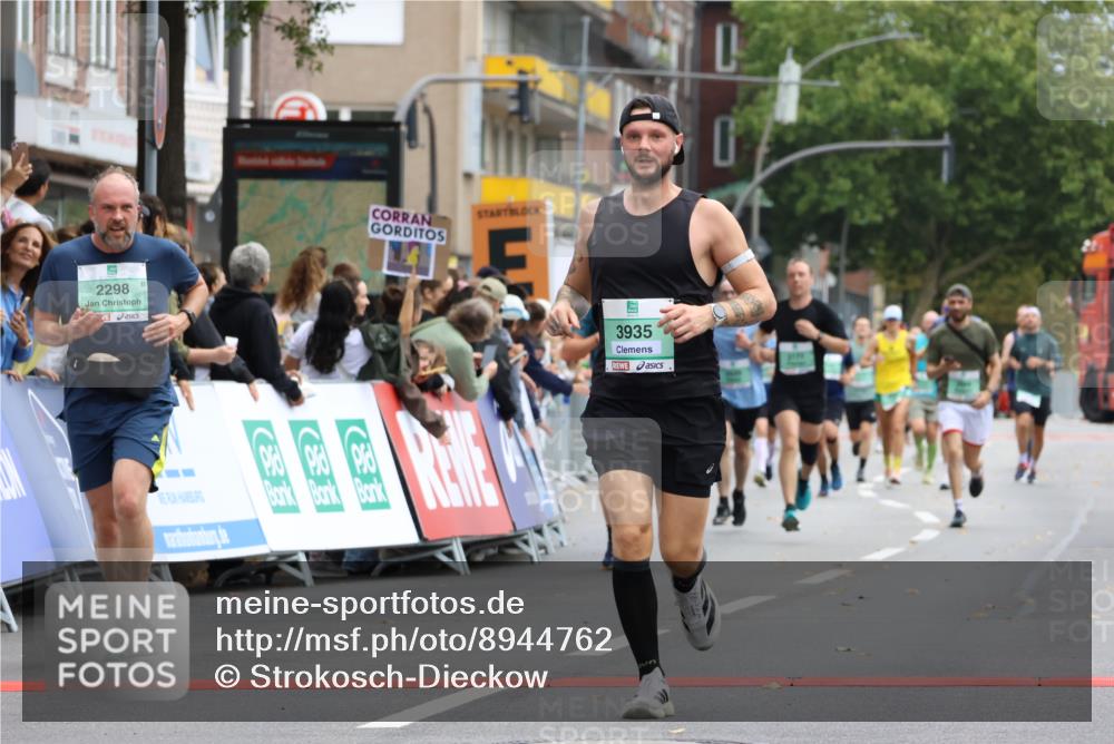 21.09.2025 - PSD Bank Halbmarathon Strokosch-Dieckow http://msf.ph/oto/8944762 21.09.2025 11:50:44 Ziel 2172, 2177, 2280, 2298, 2559, 2750, 2934, 3935 meine-sportfotos.de