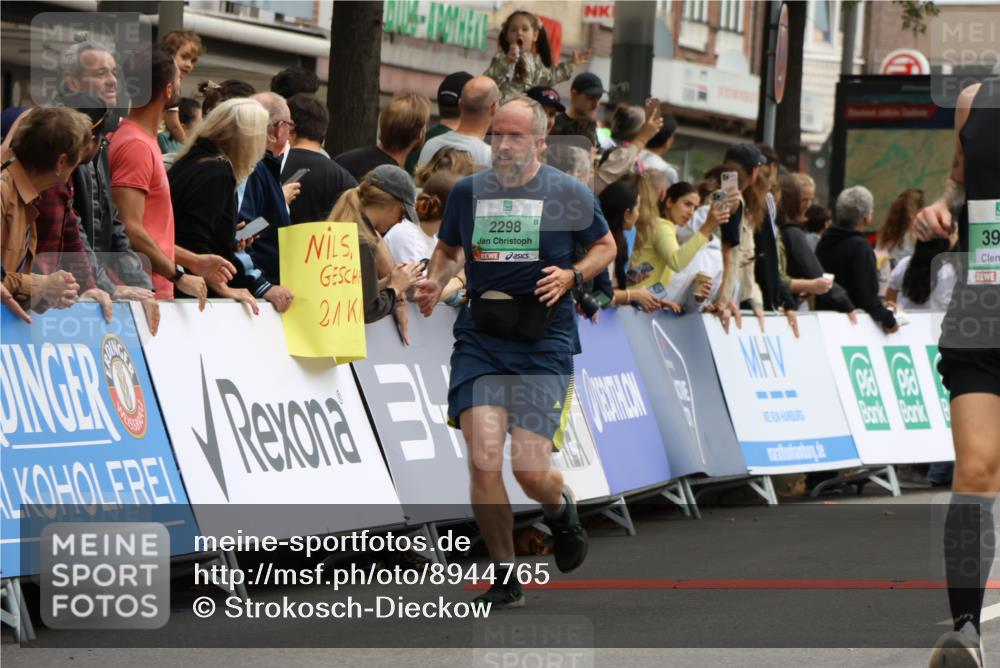 21.09.2025 - PSD Bank Halbmarathon Strokosch-Dieckow http://msf.ph/oto/8944765 21.09.2025 11:50:45 Ziel 2172, 2177, 2298, 2559, 2620, 2750, 2934, 3935 meine-sportfotos.de
