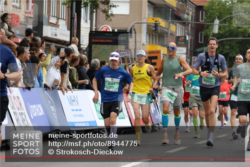 21.09.2025 - PSD Bank Halbmarathon Strokosch-Dieckow http://msf.ph/oto/8944775 21.09.2025 11:50:55 Ziel 1039, 1226, 1720, 2177, 2256, 2298, 2331, 2437, 2444, 2559, 2620, 2633, 3649, 3927 meine-sportfotos.de