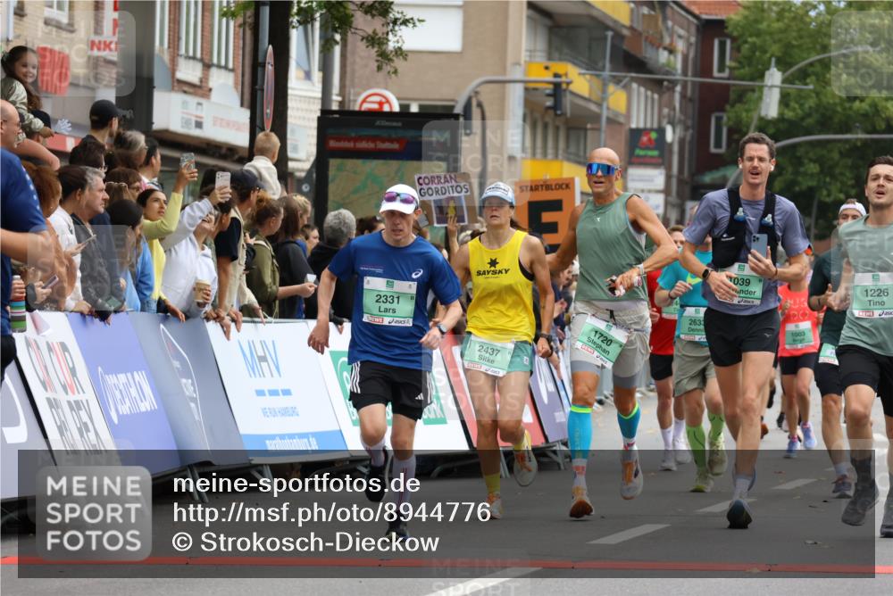 21.09.2025 - PSD Bank Halbmarathon Strokosch-Dieckow http://msf.ph/oto/8944776 21.09.2025 11:50:55 Ziel 1039, 1226, 1720, 2177, 2256, 2298, 2331, 2437, 2444, 2559, 2620, 2633, 3649, 3927 meine-sportfotos.de