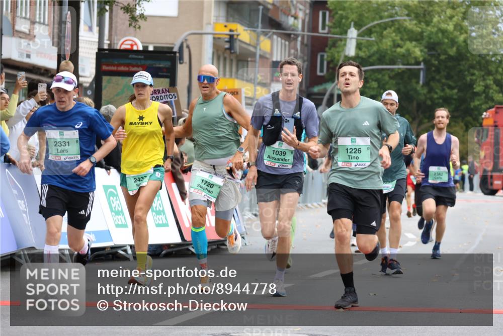 21.09.2025 - PSD Bank Halbmarathon Strokosch-Dieckow http://msf.ph/oto/8944778 21.09.2025 11:50:56 Ziel 1003, 1039, 1226, 1720, 2177, 2256, 2331, 2342, 2437, 2444, 2559, 2620, 2633, 3649, 3927 meine-sportfotos.de