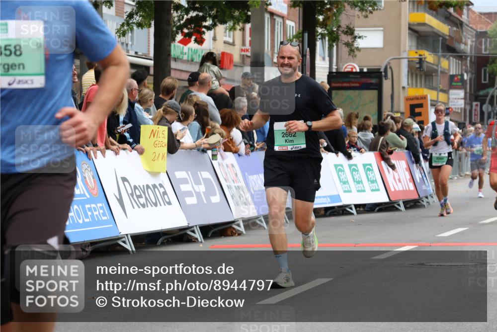 21.09.2025 - PSD Bank Halbmarathon Strokosch-Dieckow http://msf.ph/oto/8944797 21.09.2025 11:51:09 Ziel 1003, 1537, 1640, 2114, 2295, 2342, 2358, 2444, 2633, 2662, 3529, 3927 meine-sportfotos.de