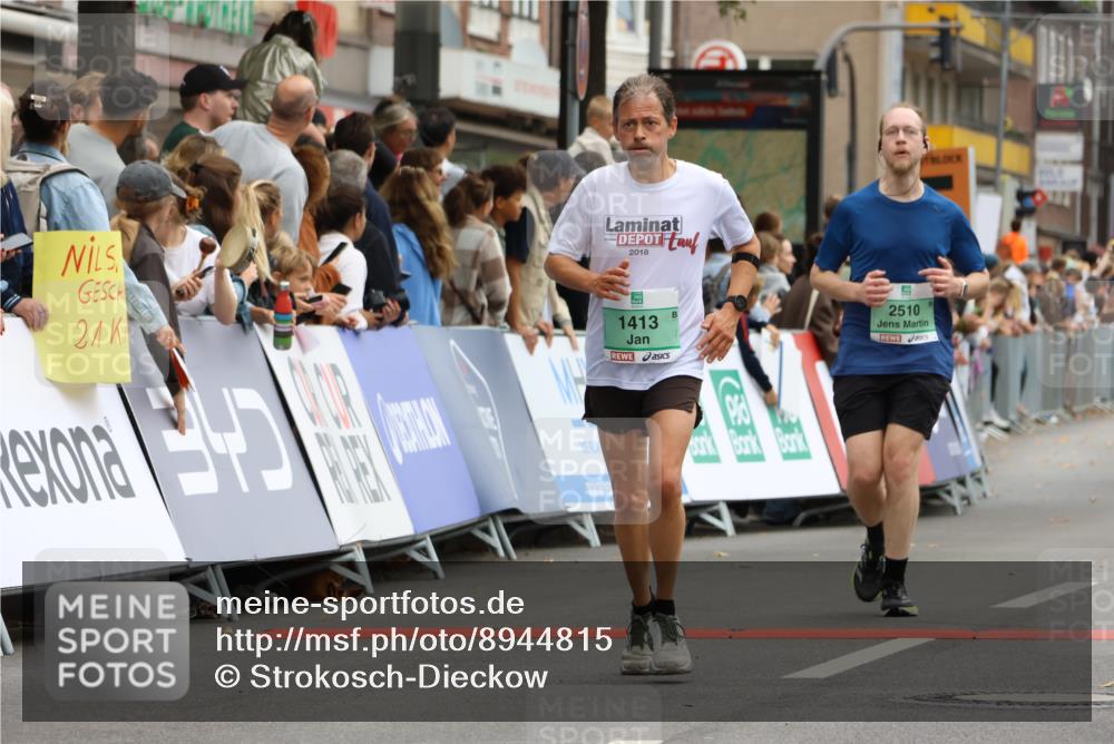 21.09.2025 - PSD Bank Halbmarathon Strokosch-Dieckow http://msf.ph/oto/8944815 21.09.2025 11:51:25 Ziel 1250, 1413, 2402, 2510, 2951 meine-sportfotos.de