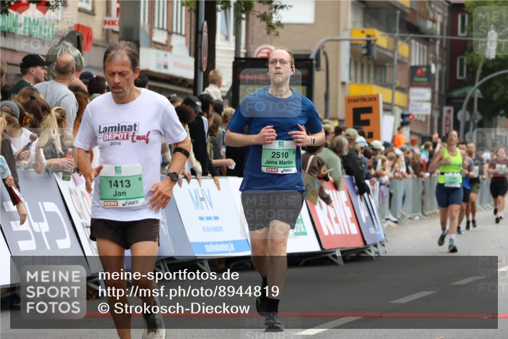 21.09.2025 - PSD Bank Halbmarathon Strokosch-Dieckow http://msf.ph/oto/8944819 21.09.2025 11:51:26 Ziel 1250, 1413, 2402, 2510, 2951 meine-sportfotos.de