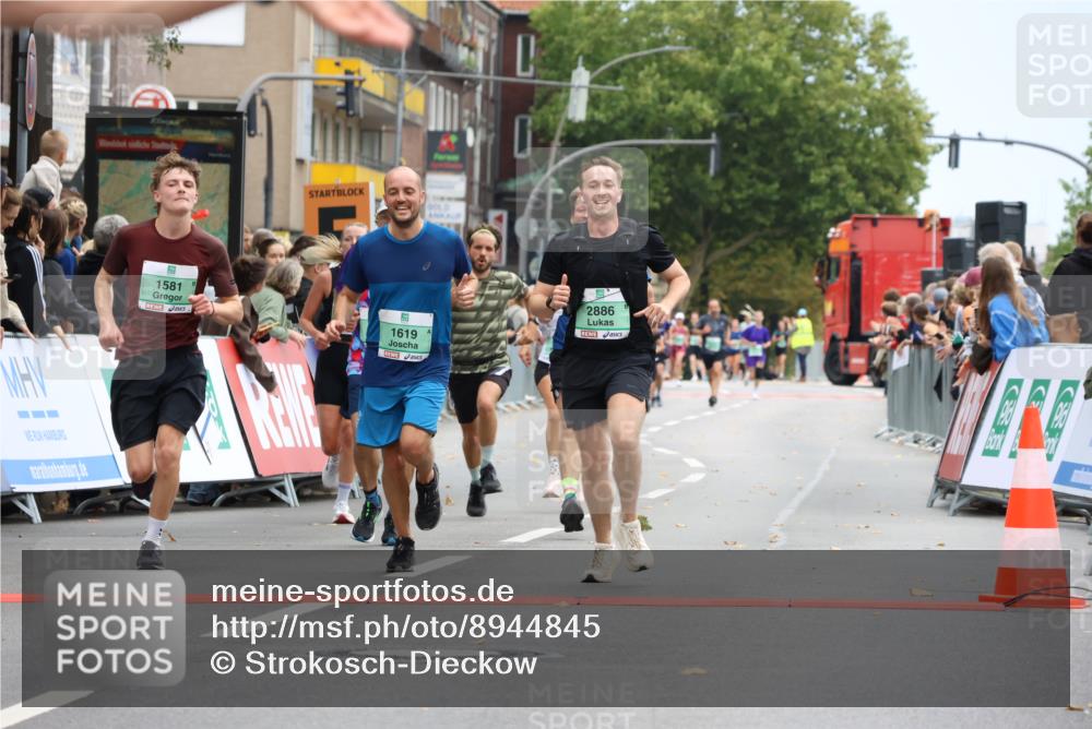 21.09.2025 - PSD Bank Halbmarathon Strokosch-Dieckow http://msf.ph/oto/8944845 21.09.2025 11:51:41 Ziel 1150, 1375, 1581, 1619, 2163, 2169, 2382, 2476, 2539, 2638, 2886, 2988 meine-sportfotos.de