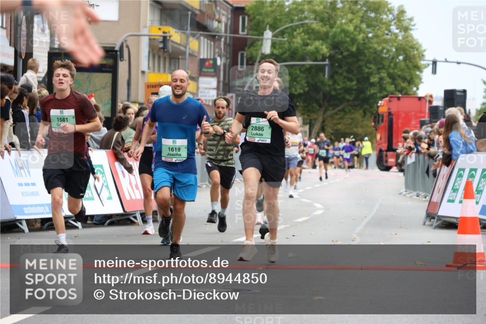 21.09.2025 - PSD Bank Halbmarathon Strokosch-Dieckow http://msf.ph/oto/8944850 21.09.2025 11:51:41 Ziel 1150, 1375, 1581, 1619, 2163, 2169, 2382, 2476, 2539, 2638, 2886, 2988 meine-sportfotos.de