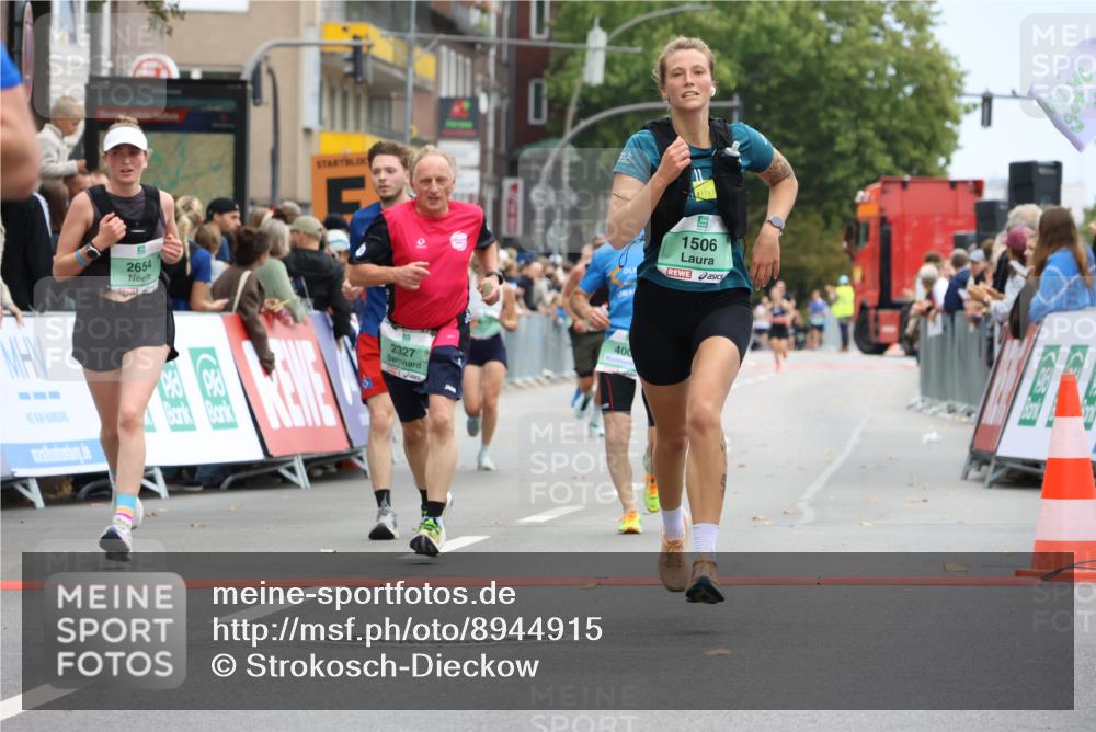 21.09.2025 - PSD Bank Halbmarathon Strokosch-Dieckow http://msf.ph/oto/8944915 21.09.2025 11:52:22 Ziel 1506, 1600, 2237, 2327, 2356, 2375, 2492, 2512, 2554, 2654, 2835, 4001, 4053 meine-sportfotos.de