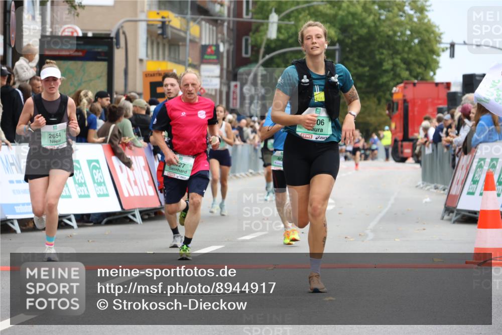 21.09.2025 - PSD Bank Halbmarathon Strokosch-Dieckow http://msf.ph/oto/8944917 21.09.2025 11:52:22 Ziel 1506, 1600, 2237, 2327, 2356, 2375, 2492, 2512, 2554, 2654, 2835, 4001, 4053 meine-sportfotos.de