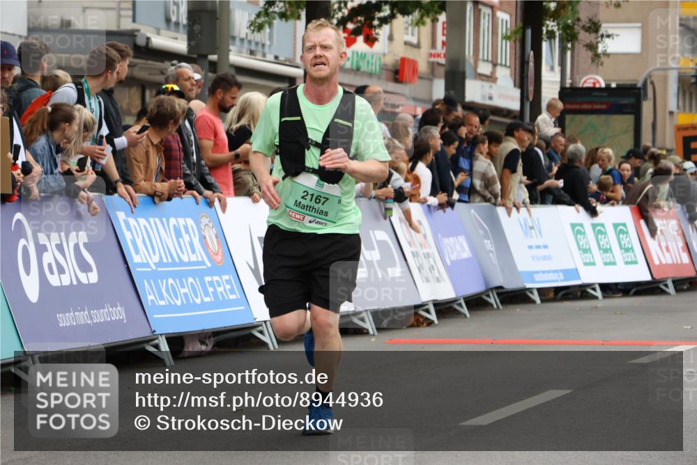 21.09.2025 - PSD Bank Halbmarathon Strokosch-Dieckow http://msf.ph/oto/8944936 21.09.2025 11:52:36 Ziel 2167, 2392, 2984, 4053 meine-sportfotos.de