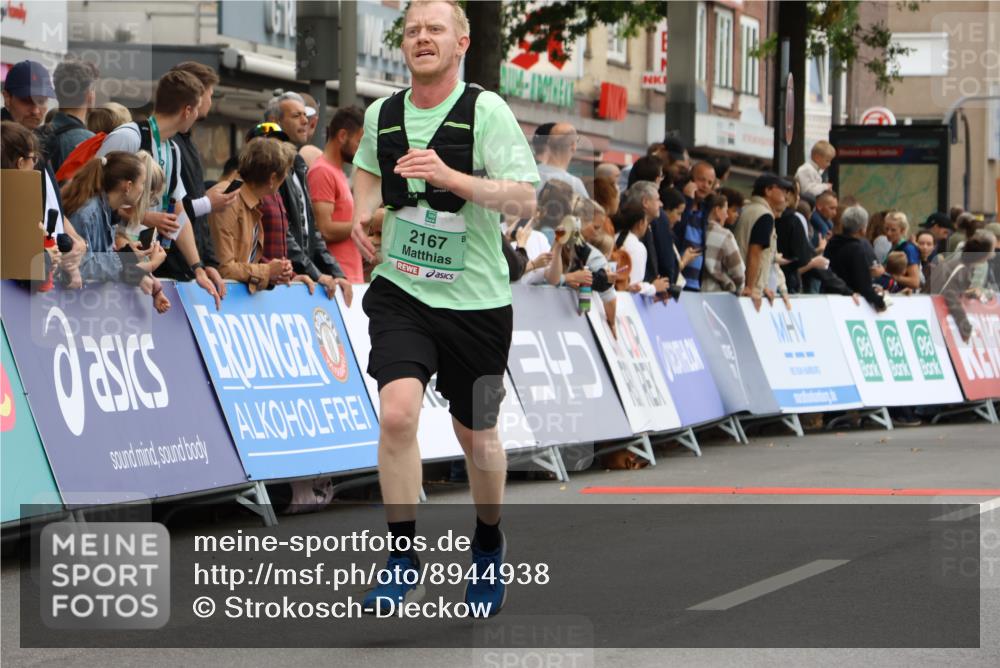 21.09.2025 - PSD Bank Halbmarathon Strokosch-Dieckow http://msf.ph/oto/8944938 21.09.2025 11:52:36 Ziel 2167, 2392, 2984, 4053 meine-sportfotos.de