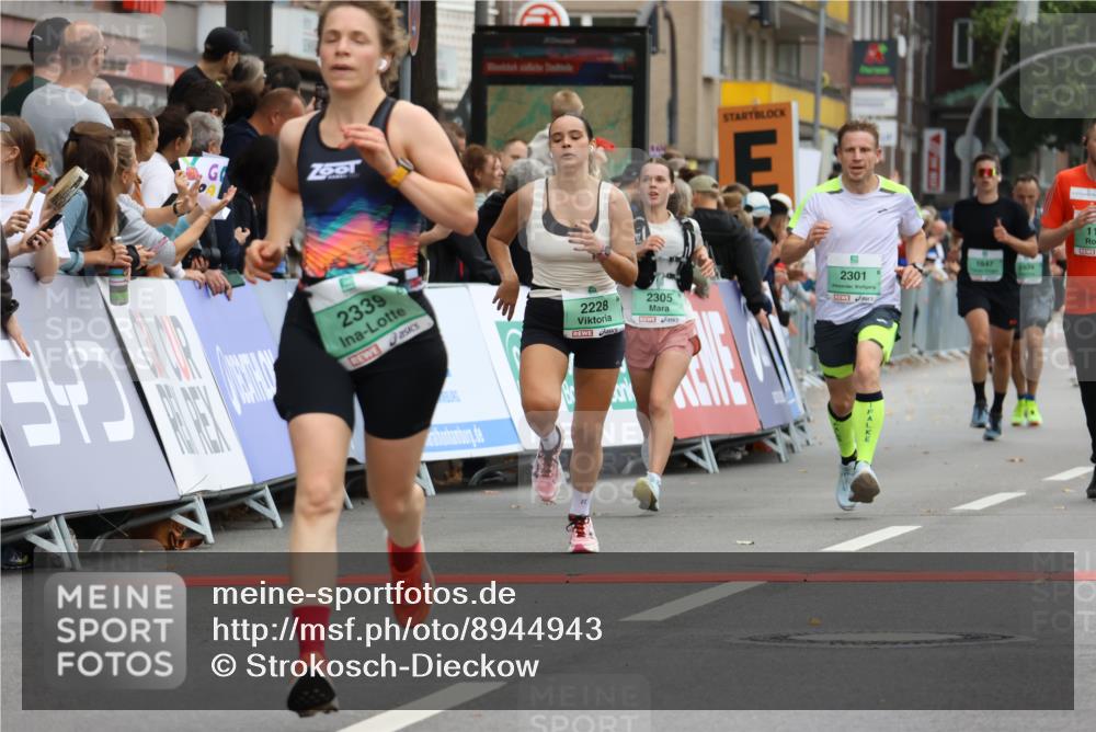 21.09.2025 - PSD Bank Halbmarathon Strokosch-Dieckow http://msf.ph/oto/8944943 21.09.2025 11:52:51 Ziel 1102, 1298, 2228, 2301, 2305, 2339 meine-sportfotos.de
