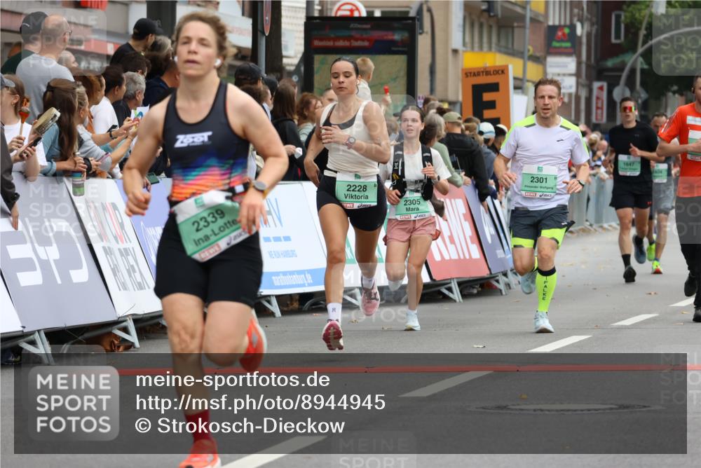 21.09.2025 - PSD Bank Halbmarathon Strokosch-Dieckow http://msf.ph/oto/8944945 21.09.2025 11:52:51 Ziel 1102, 1298, 2228, 2301, 2305, 2339 meine-sportfotos.de