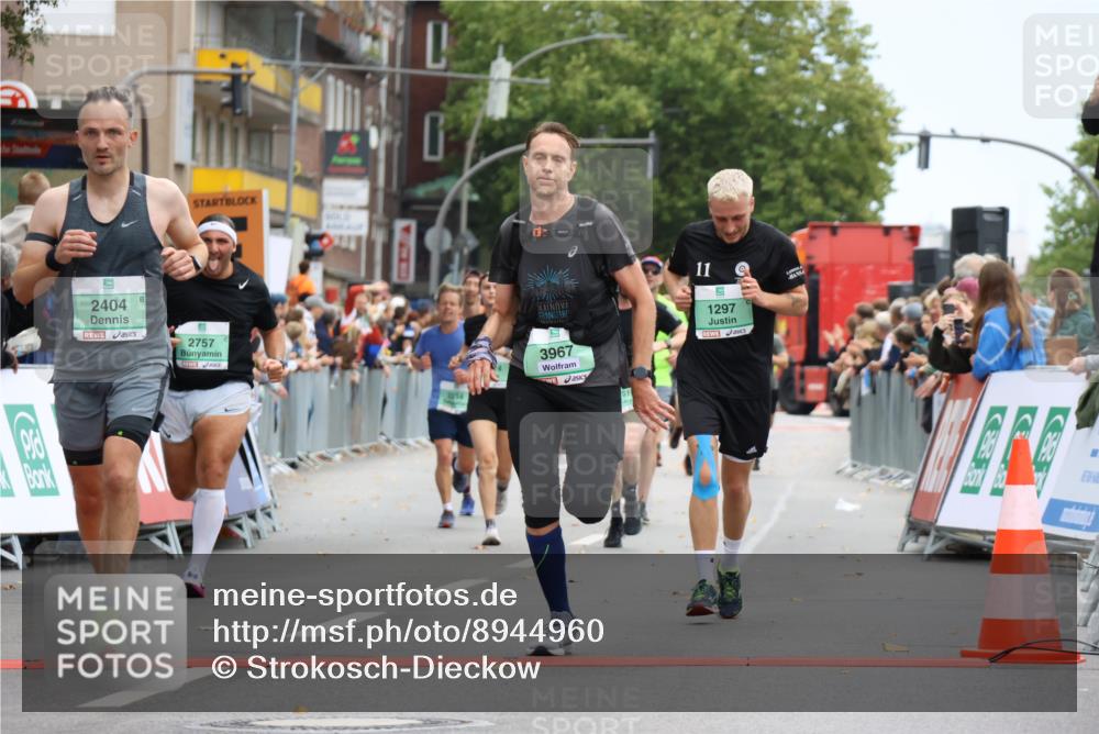 21.09.2025 - PSD Bank Halbmarathon Strokosch-Dieckow http://msf.ph/oto/8944960 21.09.2025 11:52:59 Ziel 1102, 1297, 1298, 1647, 2228, 2301, 2305, 2339, 2404, 2515, 2757, 3967 meine-sportfotos.de