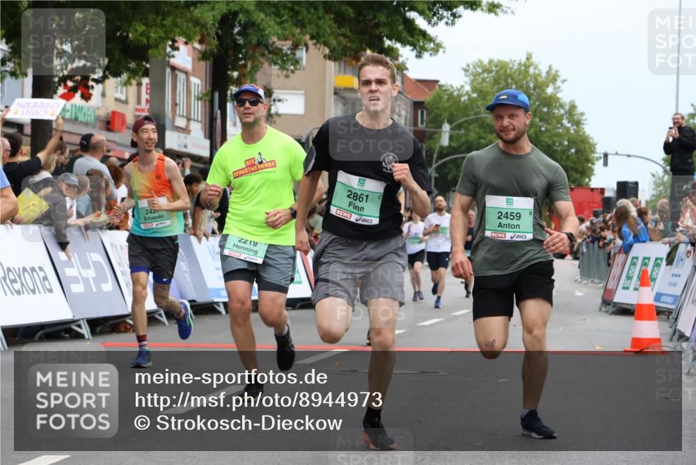 21.09.2025 - PSD Bank Halbmarathon Strokosch-Dieckow http://msf.ph/oto/8944973 21.09.2025 11:53:10 Ziel 1079, 1297, 2219, 2254, 2374, 2427, 2459, 2515, 2757, 2813, 2861, 2871, 3967 meine-sportfotos.de