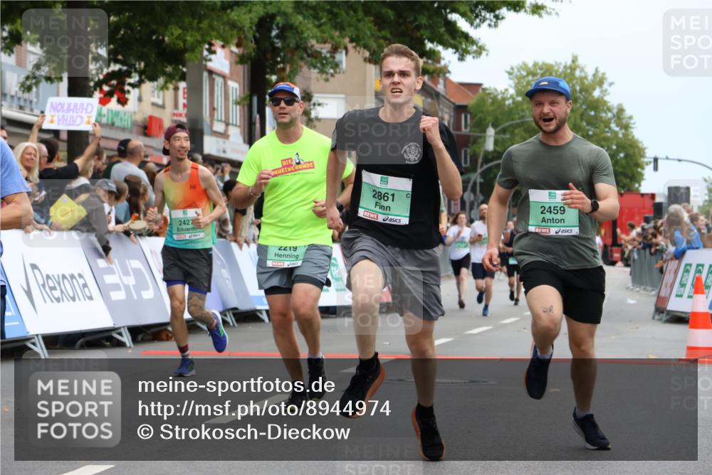 21.09.2025 - PSD Bank Halbmarathon Strokosch-Dieckow http://msf.ph/oto/8944974 21.09.2025 11:53:10 Ziel 1079, 1297, 2219, 2254, 2374, 2427, 2459, 2515, 2757, 2813, 2861, 2871, 3967 meine-sportfotos.de