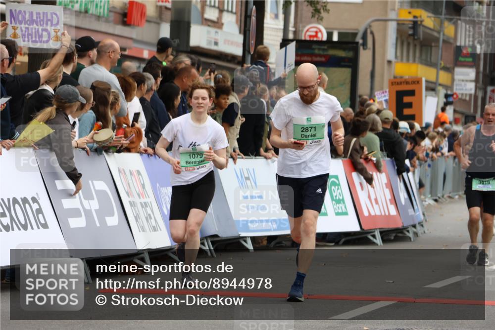 21.09.2025 - PSD Bank Halbmarathon Strokosch-Dieckow http://msf.ph/oto/8944978 21.09.2025 11:53:16 Ziel 1079, 2219, 2254, 2374, 2427, 2459, 2588, 2813, 2861, 2871, 3919, 4050 meine-sportfotos.de