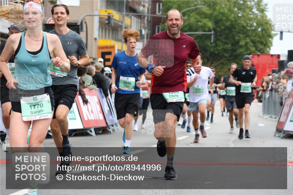 21.09.2025 - PSD Bank Halbmarathon Strokosch-Dieckow http://msf.ph/oto/8944996 21.09.2025 11:53:26 Ziel 1079, 1254, 1366, 1724, 1770, 2199, 2246, 2309, 2552, 2588, 2625, 2804, 2871, 2876, 2947, 3919, 4050 meine-sportfotos.de