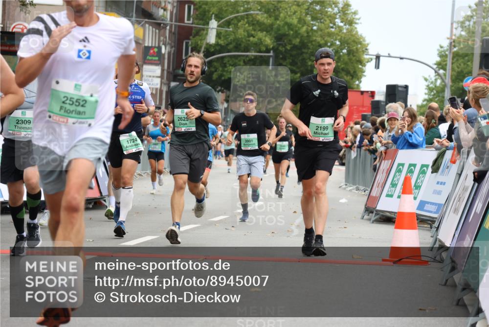 21.09.2025 - PSD Bank Halbmarathon Strokosch-Dieckow http://msf.ph/oto/8945007 21.09.2025 11:53:31 Ziel 1254, 1366, 1724, 1770, 2199, 2246, 2309, 2401, 2537, 2552, 2625, 2687, 2804, 2876, 2947, 3901 meine-sportfotos.de