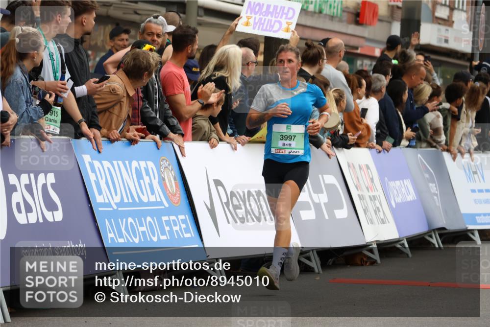 21.09.2025 - PSD Bank Halbmarathon Strokosch-Dieckow http://msf.ph/oto/8945010 21.09.2025 11:53:40 Ziel 1396, 1572, 1724, 2199, 2304, 2309, 2401, 2537, 2545, 2625, 2687, 2804, 2805, 2991, 3901, 3997 meine-sportfotos.de