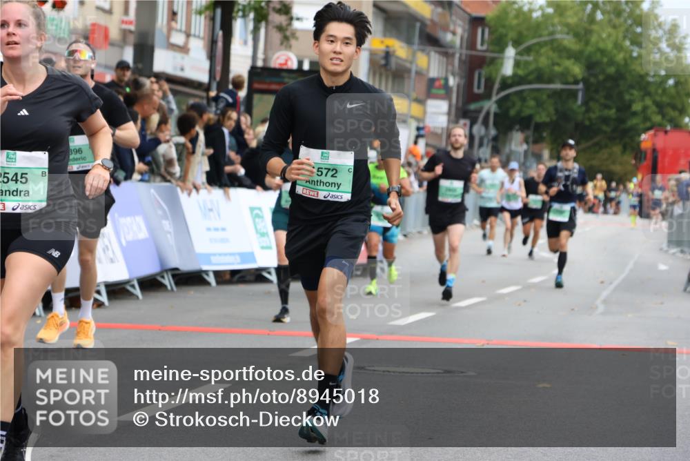 21.09.2025 - PSD Bank Halbmarathon Strokosch-Dieckow http://msf.ph/oto/8945018 21.09.2025 11:53:42 Ziel 1396, 1572, 1724, 1752, 2304, 2401, 2537, 2545, 2625, 2687, 2804, 2805, 2991, 3901, 3997 meine-sportfotos.de