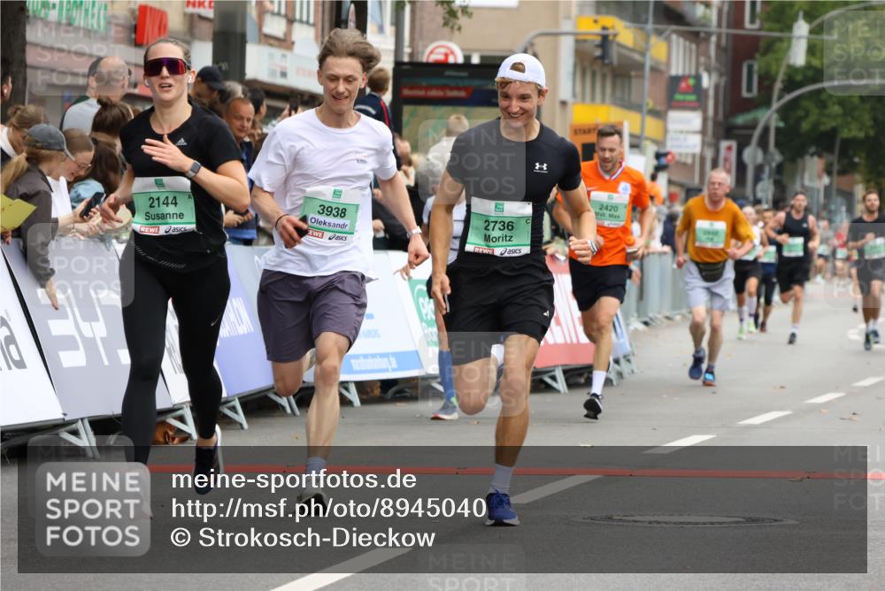 21.09.2025 - PSD Bank Halbmarathon Strokosch-Dieckow http://msf.ph/oto/8945040 21.09.2025 11:54:03 Ziel 2144, 2420, 2505, 2736, 2848, 3938 meine-sportfotos.de