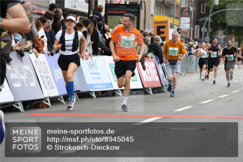 21.09.2025 - PSD Bank Halbmarathon Strokosch-Dieckow http://msf.ph/oto/8945045 21.09.2025 11:54:04 Ziel 2144, 2420, 2505, 2658, 2736, 2848, 3938 meine-sportfotos.de
