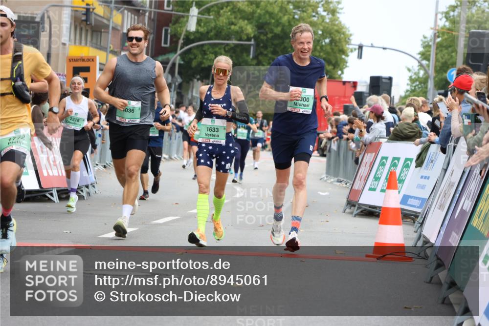 21.09.2025 - PSD Bank Halbmarathon Strokosch-Dieckow http://msf.ph/oto/8945061 21.09.2025 11:54:11 Ziel 1053, 1633, 1772, 2144, 2300, 2318, 2420, 2505, 2658, 2736, 2848, 3938, 4036 meine-sportfotos.de