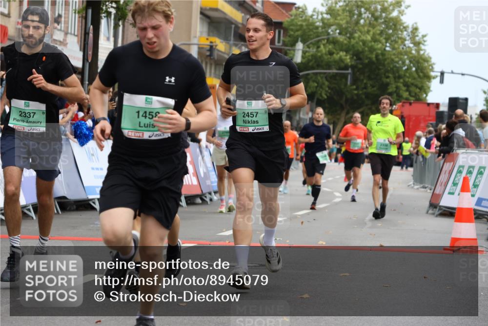 21.09.2025 - PSD Bank Halbmarathon Strokosch-Dieckow http://msf.ph/oto/8945079 21.09.2025 12:03:12 Ziel 1141, 1458, 1664, 2337, 2338, 2400, 2457, 2798, 2821, 3113, 3248, 3986 meine-sportfotos.de