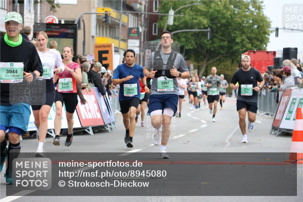 21.09.2025 - PSD Bank Halbmarathon Strokosch-Dieckow http://msf.ph/oto/8945080 21.09.2025 11:54:27 Ziel 1731, 2320, 2408, 2562, 2583, 2770, 2983, 2997, 3892, 3944 meine-sportfotos.de