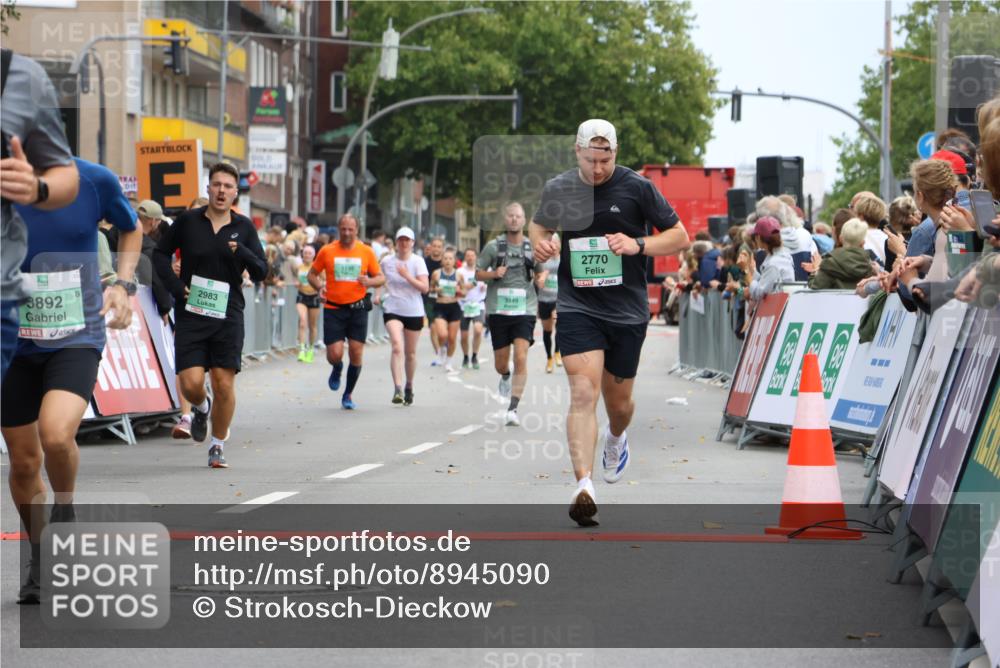 21.09.2025 - PSD Bank Halbmarathon Strokosch-Dieckow http://msf.ph/oto/8945090 21.09.2025 11:54:29 Ziel 1731, 2360, 2408, 2562, 2583, 2770, 2983, 2997, 3892, 3944 meine-sportfotos.de