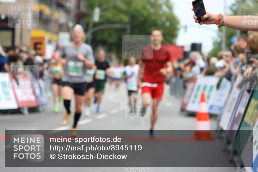 21.09.2025 - PSD Bank Halbmarathon Strokosch-Dieckow http://msf.ph/oto/8945119 21.09.2025 11:54:40 Ziel 1069, 1135, 1569, 2091, 2164, 2360, 2770, 2866, 2983, 3349, 4028, 4047 meine-sportfotos.de