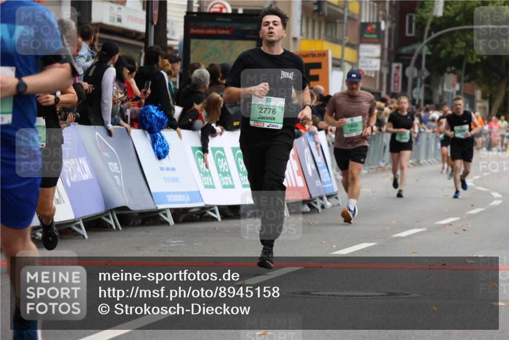 21.09.2025 - PSD Bank Halbmarathon Strokosch-Dieckow http://msf.ph/oto/8945158 21.09.2025 12:03:38 Ziel 1802, 2617, 2776, 2806, 3184, 3213 meine-sportfotos.de