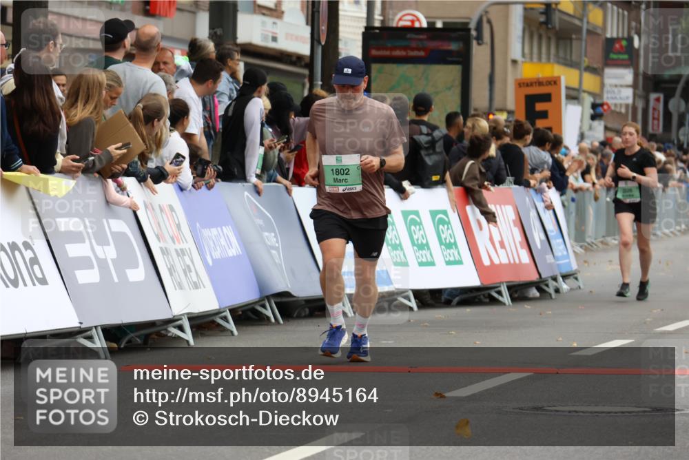 21.09.2025 - PSD Bank Halbmarathon Strokosch-Dieckow http://msf.ph/oto/8945164 21.09.2025 12:03:42 Ziel 1802, 2617, 2776, 2806, 3326, 3924 meine-sportfotos.de