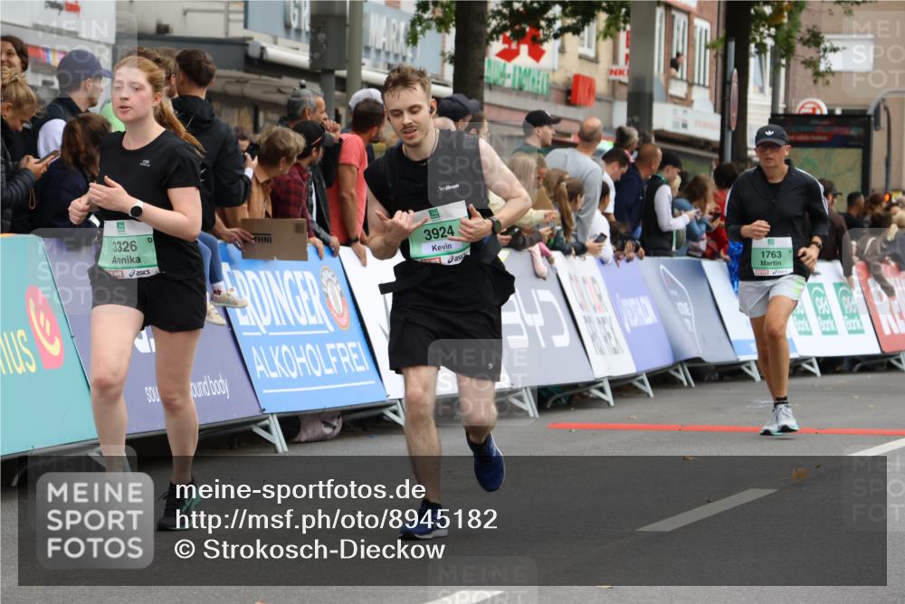 21.09.2025 - PSD Bank Halbmarathon Strokosch-Dieckow http://msf.ph/oto/8945182 21.09.2025 12:03:50 Ziel 1763, 1802, 3326, 3924 meine-sportfotos.de