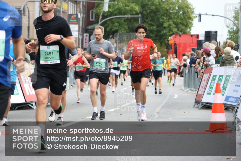 21.09.2025 - PSD Bank Halbmarathon Strokosch-Dieckow http://msf.ph/oto/8945209 21.09.2025 11:55:30 Ziel 1543, 1796, 2451, 2541, 2673, 2680, 2815, 2862, 2936, 3942, 3979, 4052 meine-sportfotos.de