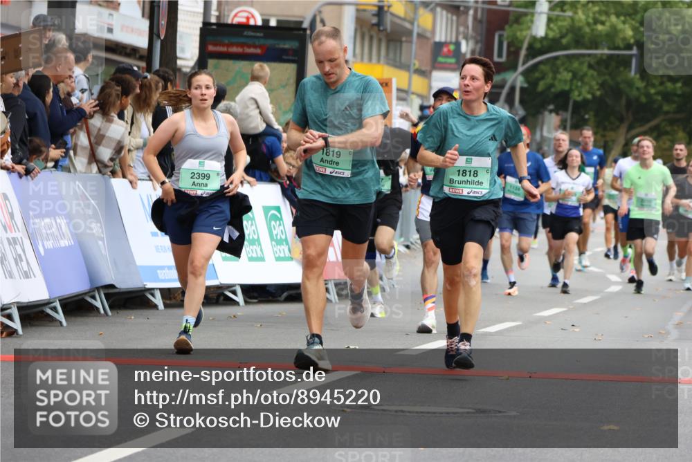 21.09.2025 - PSD Bank Halbmarathon Strokosch-Dieckow http://msf.ph/oto/8945220 21.09.2025 11:55:41 Ziel 1124, 1134, 1818, 1819, 2210, 2273, 2399, 2587, 2642, 2673, 2680, 2862, 3959 meine-sportfotos.de