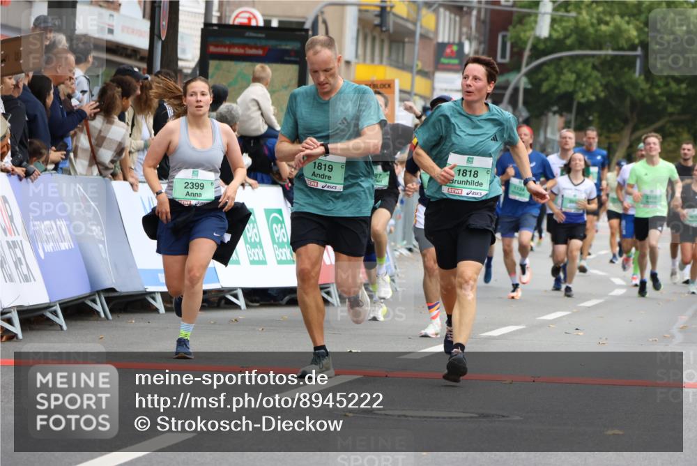 21.09.2025 - PSD Bank Halbmarathon Strokosch-Dieckow http://msf.ph/oto/8945222 21.09.2025 11:55:41 Ziel 1124, 1134, 1818, 1819, 2210, 2273, 2399, 2587, 2642, 2673, 2680, 2862, 3959 meine-sportfotos.de