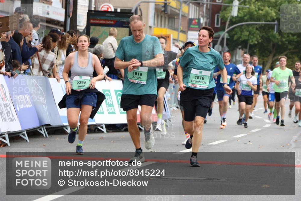 21.09.2025 - PSD Bank Halbmarathon Strokosch-Dieckow http://msf.ph/oto/8945224 21.09.2025 11:55:41 Ziel 1124, 1134, 1818, 1819, 2210, 2273, 2399, 2587, 2642, 2673, 2680, 2862, 3959 meine-sportfotos.de