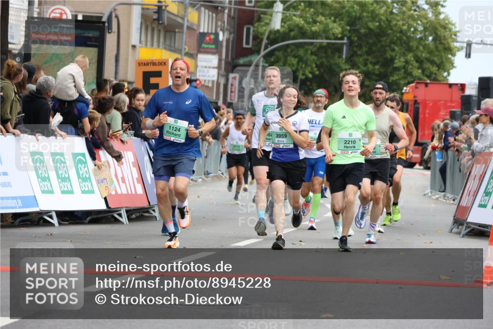 21.09.2025 - PSD Bank Halbmarathon Strokosch-Dieckow http://msf.ph/oto/8945228 21.09.2025 11:55:45 Ziel 1124, 1134, 1568, 1818, 1819, 2210, 2218, 2273, 2399, 2456, 2488, 2587, 2636, 2642, 2901, 3166, 3959 meine-sportfotos.de
